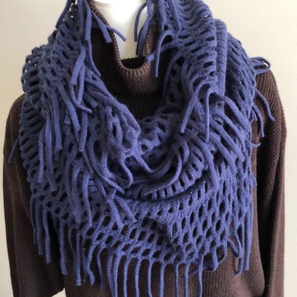 Scarf - Picture 3 of 5